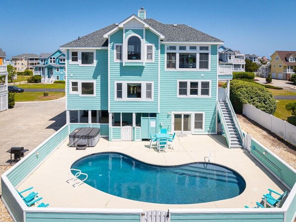 BU31: Nana's Beach House | Rear Exterior Pool Deck