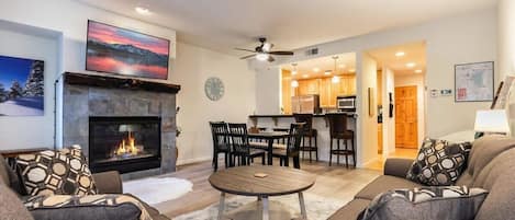 This family-friendly two-bedroom condo is just 3-minutes away from Olympic Valley Ski Resort!