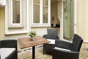 Balcony / Terrace / Patio
