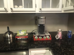 Kaffee und/oder Kaffeemaschine
