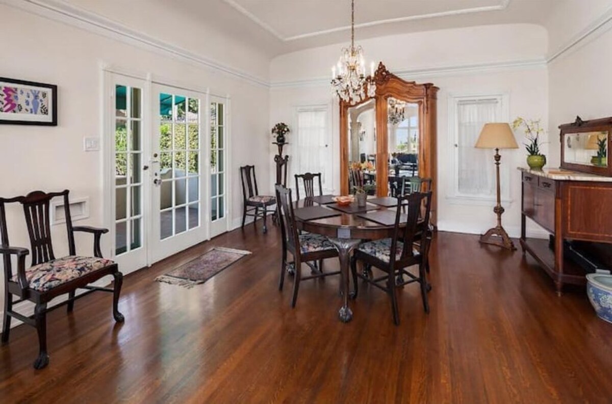 Spacious Vintage Los Feliz Villa, 3BD/2.5BA