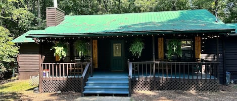 Large Front Porch with Lots of seating