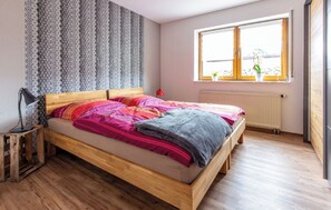 Ruhige, moderne Ferienwohnung mit 1 Schlafzimmer