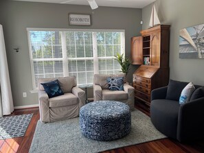 Sunroom (open to main floor)