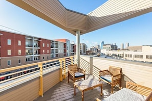 Unit 1 - Rooftop with grill, beautiful view of Mass Ave and Indy skyline