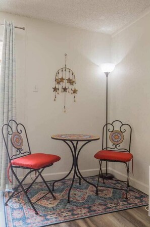 Living room with HDTV dinette table