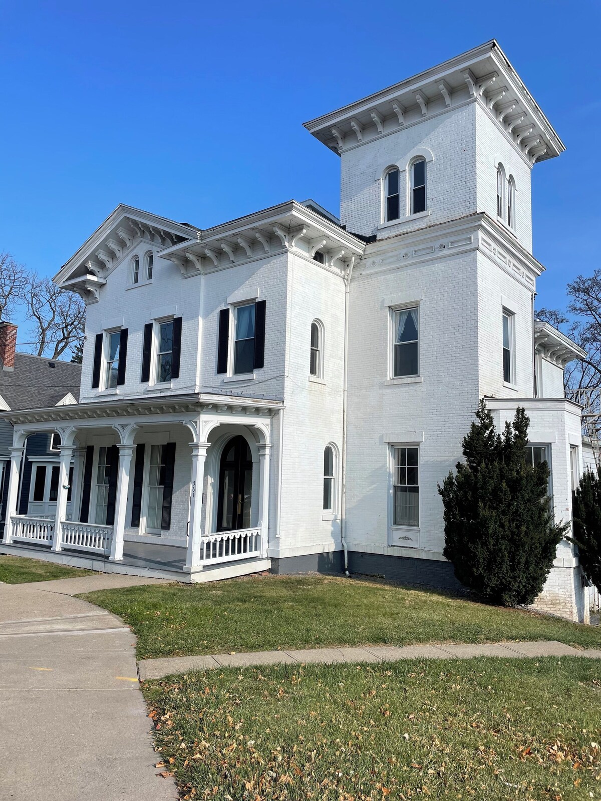 Main Image