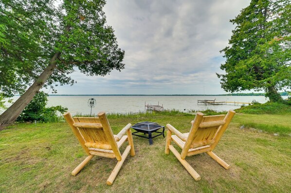 Cheboygan Vacation Rental | 3BR | 1BA | 1,200 Sq Ft | 4 Exterior Steps Required