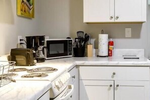 Kitchen (1)