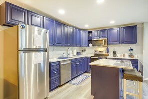 Kitchen | Coffee Maker | Dishwasher | Blender