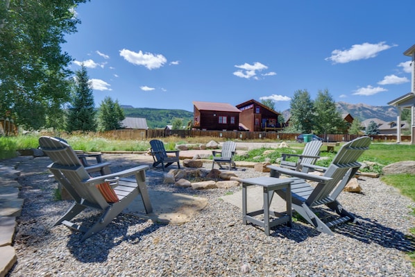 Crested Butte Vacation Rental | 3BR | 2.5BA | 1,400 Sq Ft | Stairs Required