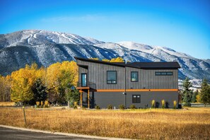 The slopes of Red Lodge Mountain Ski Resort are just minutes fro mthe front door