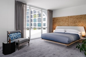 Unit with King size bed