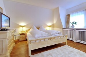 Haus Klenterdeel, App. 9B, großes Schlafzimmer