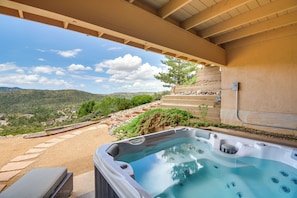 Private Hot Tub | Mountain Views