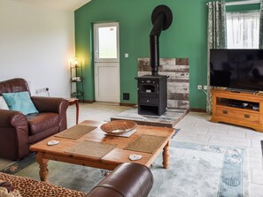 Living area | Stable Cottage - Orchard Farm, Barnby, near Beccles