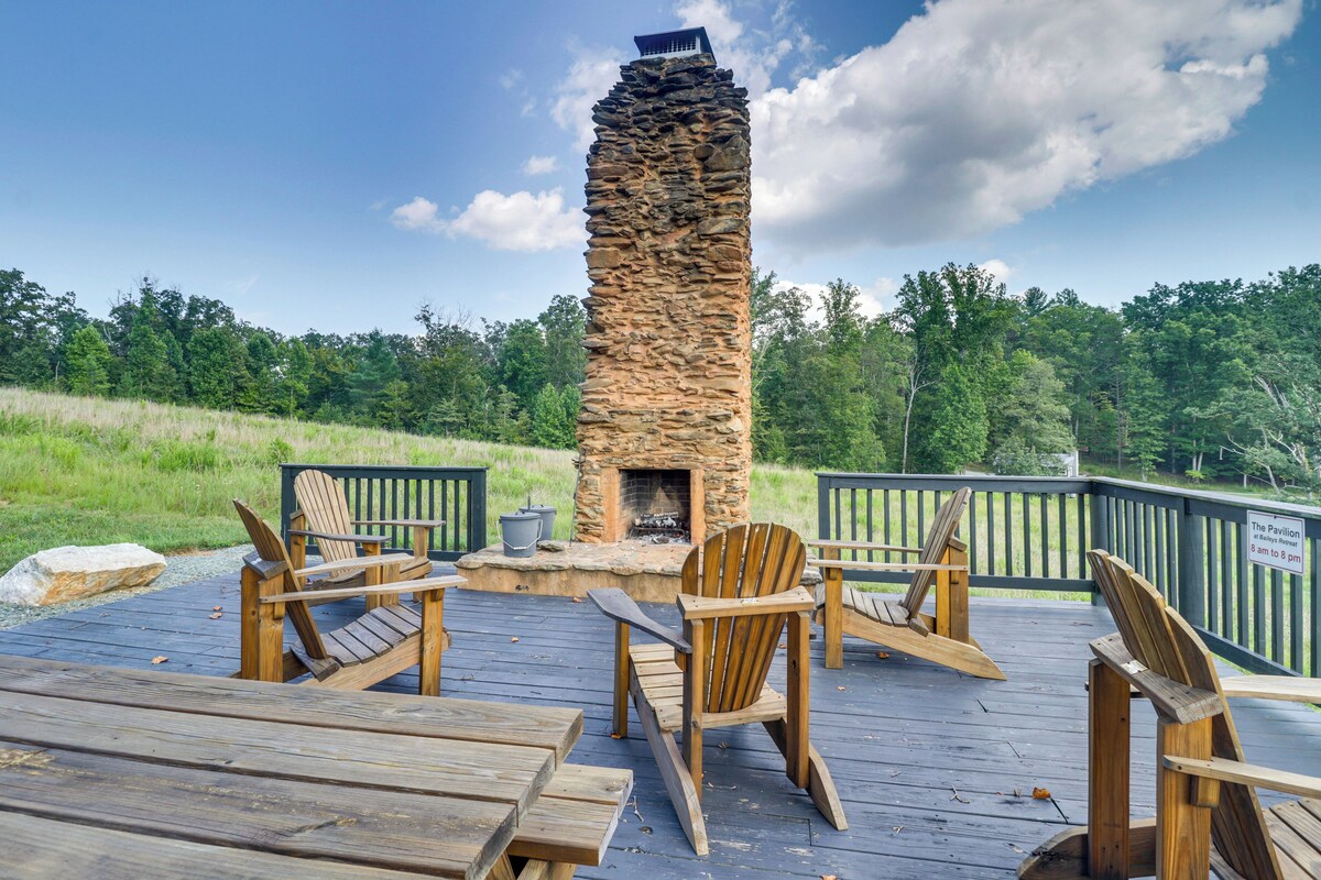 Cozy Charlottesville Getaway in Bailey’s Retreat