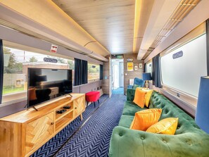 Open plan living space | The Stannington Pullman, Stannington, near Morpeth