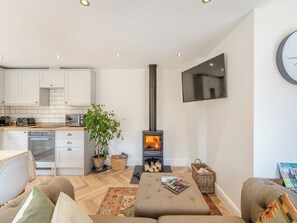 Open plan living space | The Coach House at Elm Tree Farm, East Brent, near Highbridge