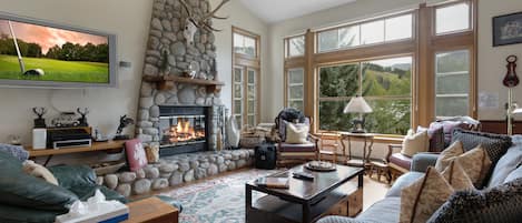 B1 Meadow Ridge - a SkyRun Beaver Creek Property - Living Room 