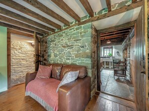 Living area | Ynywsen Dairy Flat, Nantgaredig
