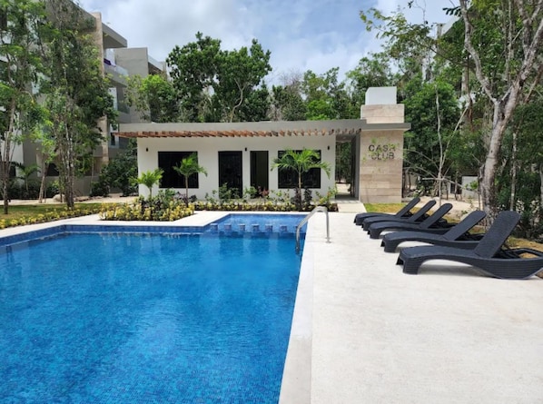 Pool
