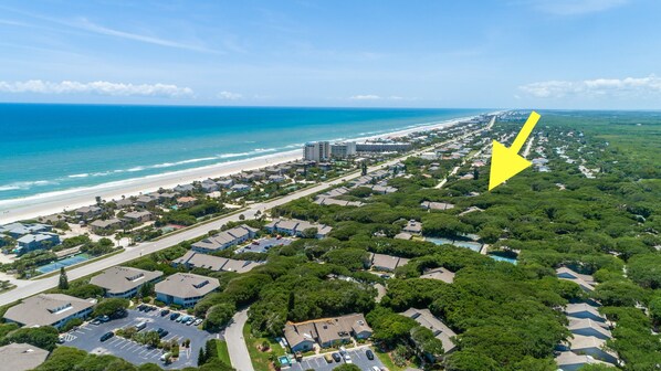 Welcome to Sandy's Happy Place just across the street from the car-free beach