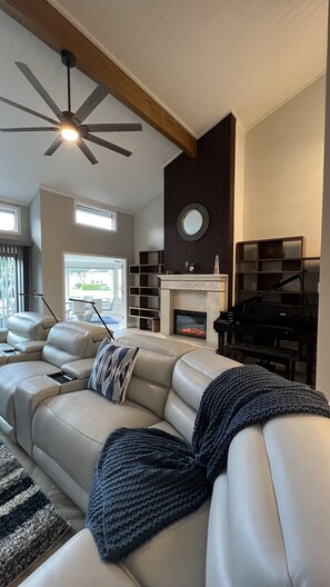 Living Room - Leather Power Recliners, Fireplace, Piano