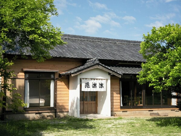 ・[Appearance] An inn for renting a whole building on Fukue Island in the Goto Islands. Please use it for sightseeing, workcation, and long stay.