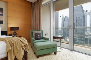 Holiday rental studio in Address Dubai Mall with Burj Khalifa views