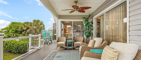 Covered deck with ample seating