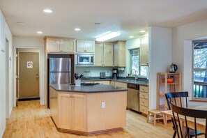 Kitchen | 1st Floor | Drip Coffee Maker | Blender | Toaster