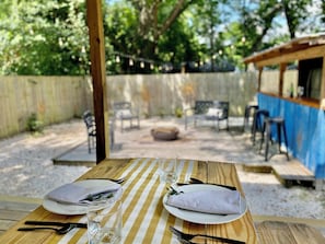 Outdoor dining