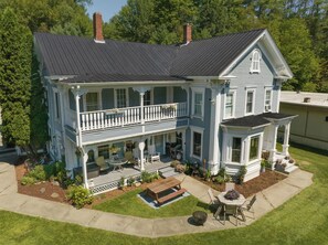 Double porch. Picnic table area and lots of room to play!
