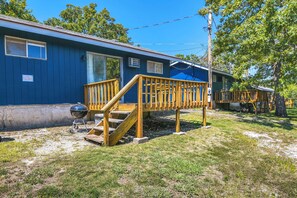 Exterior | Deck | Charcoal Grill (Charcoal Not Provided)