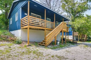 Front Exterior | Single-Story Cabin