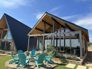 Tranquil modern lake house in newly built Gruene Lake Ranch community. Imagine a weekend getaway of wine and sunshine.