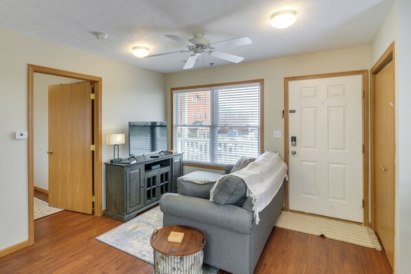 Morgantown Vacation Rental | 1BR | 1BA | 600 Sq Ft | Outdoor Staircase to Enter