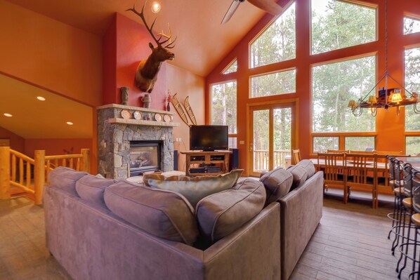 Breckenridge Vacation Rental | 4BR | 4.5BA | Step-Free Entry | 2,536 Sq Ft