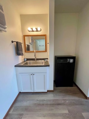 Vanity & Additional Storage Space