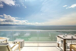 Condo - Image 1