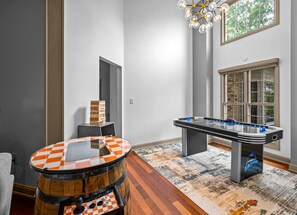 Spielezimmer