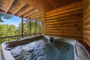 Bain à remous extérieur