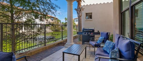 Villa Lago Covered Porch