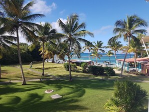 Plage du domaine, boutique et restaurant de plage