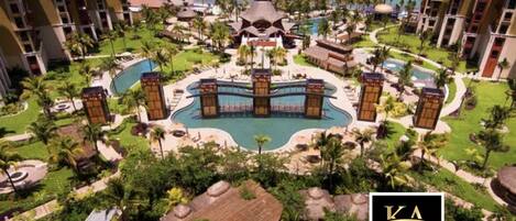 Villa Palmar....beautiful and exciting luxury awaits you. 