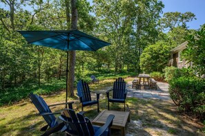 Private and serene back yard space - 94 Joshua Jethro Road Chatham Cape Cod - Cape Escape - NEVR