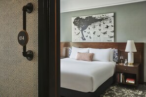 Unit with King size bed