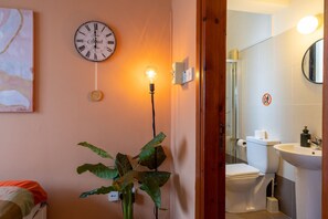 Full Bathroom.