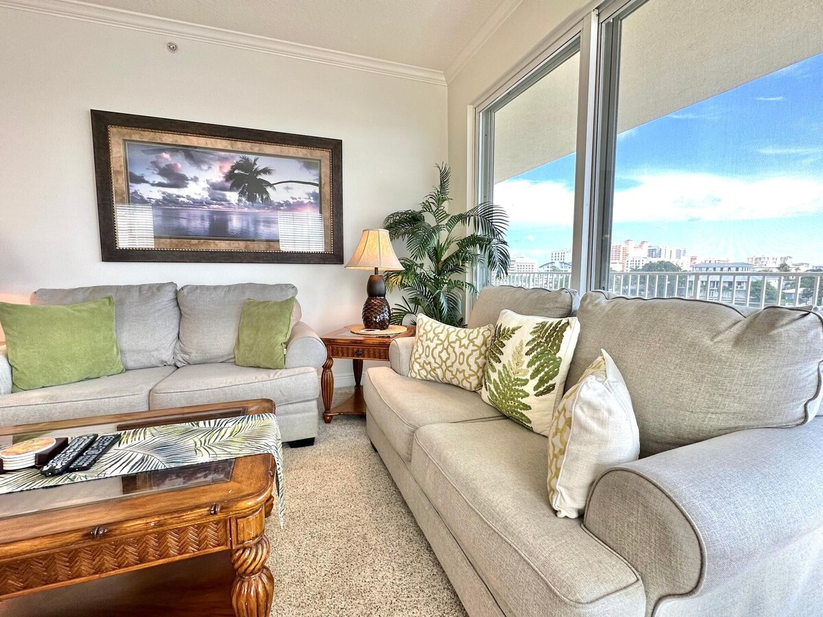 Bay Harbor 405 Water View End Unit